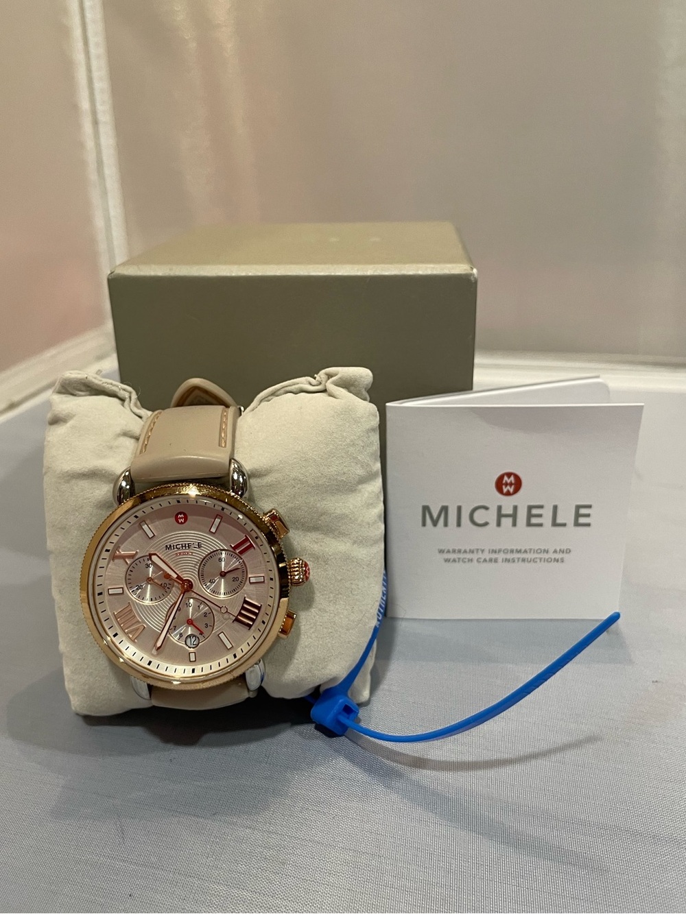 EUC Auth Michele Womens Beige Sporty Sport Sail Silicone Silver Wrist Watch $545